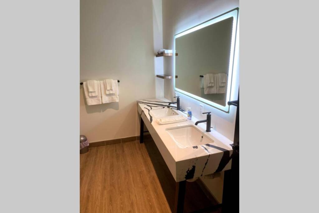3E-Spacious Close To Pitt/Cmu/Carlow, Sleeps 4 Pittsburgh Eksteriør billede